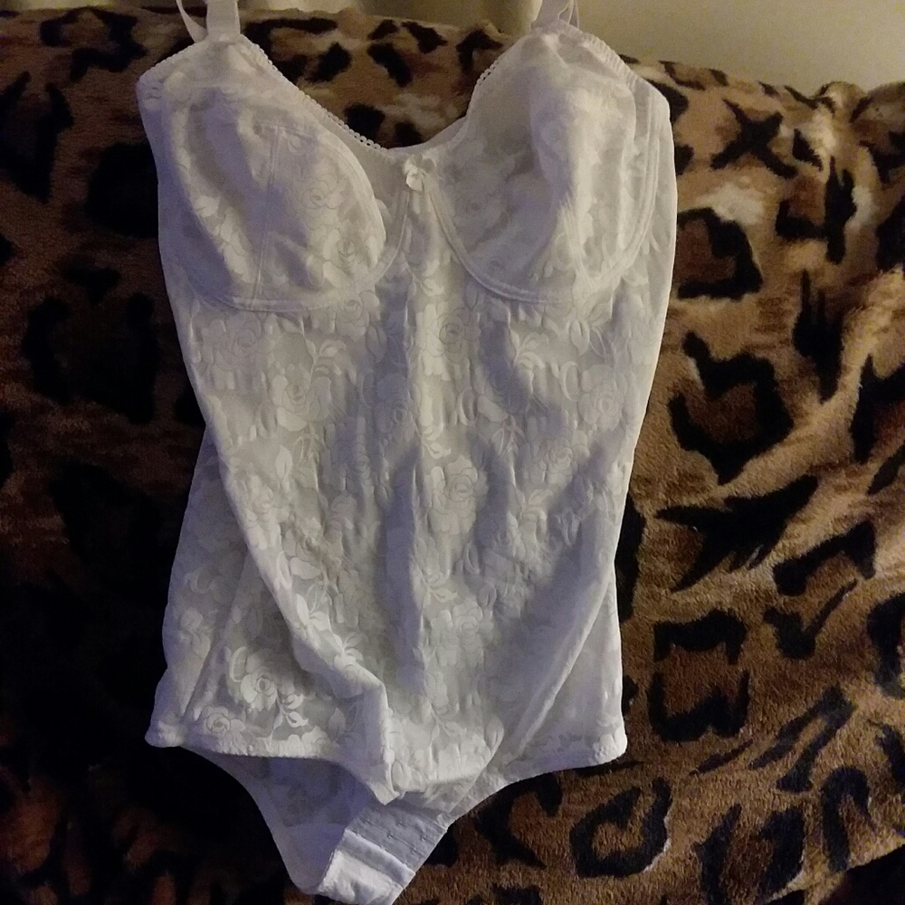 New without tags Undergarment